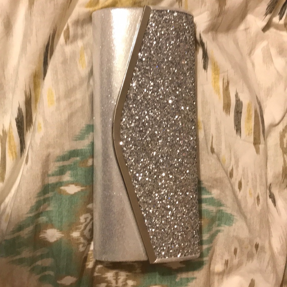 Silver clutch